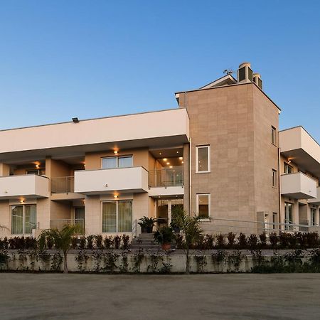 אגרופולי Hotel Serenella מראה חיצוני תמונה