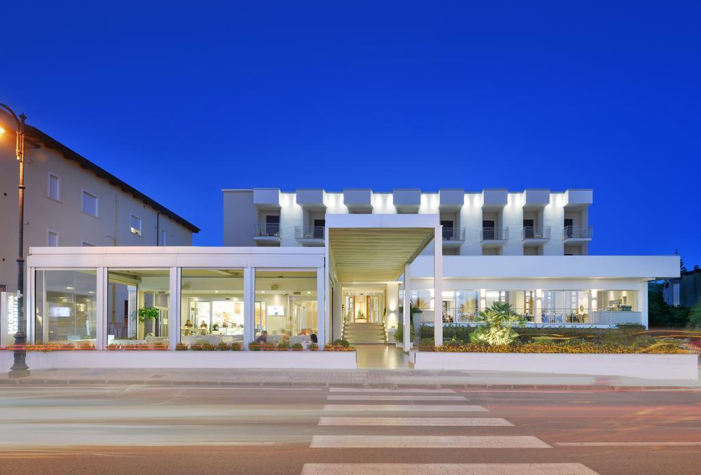 אגרופולי Hotel Serenella מראה חיצוני תמונה