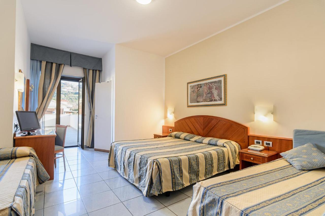 אגרופולי Hotel Serenella מראה חיצוני תמונה