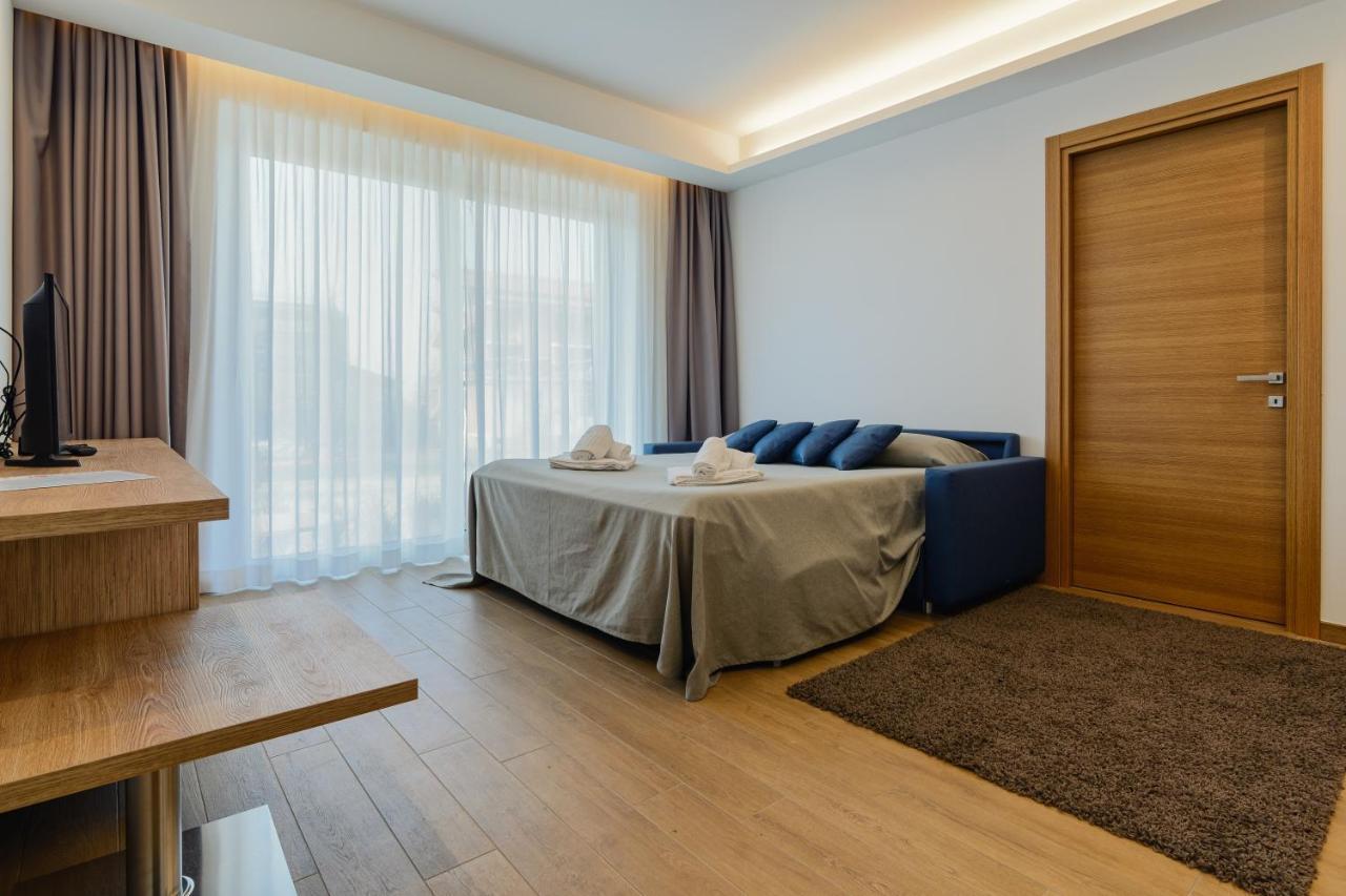 אגרופולי Hotel Serenella מראה חיצוני תמונה